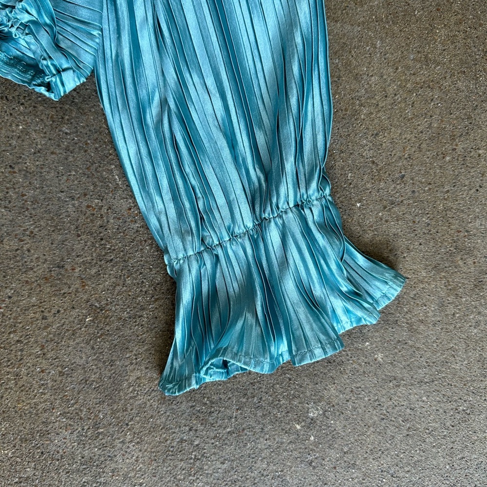 NWT Lulus Stunning Look Pleated Long Sleeve Ruched Bodysuit Teal Size Medium - Picture 11 of 13